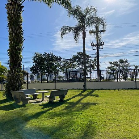 Apartamento Ubatuba, Itagua, Bem Localizado, Duas Vagas De Garagem Exterior foto